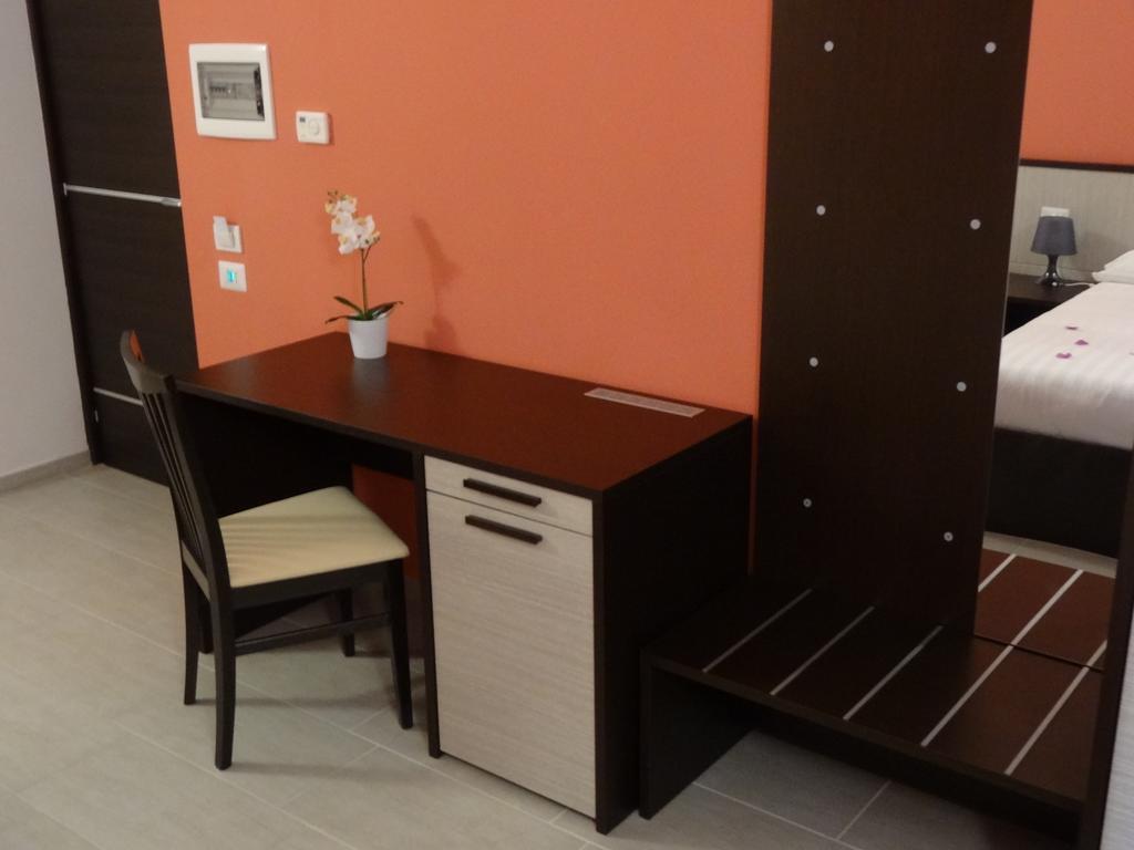 Affittacamere Rooms Di Matteo San Paolo di Iesi Extérieur photo